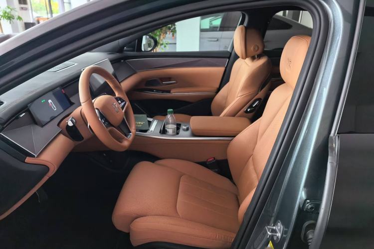 Used BYD Han L 2025 DM-p Four-Wheel-Drive LiDAR Flagship Model Left Front Seat