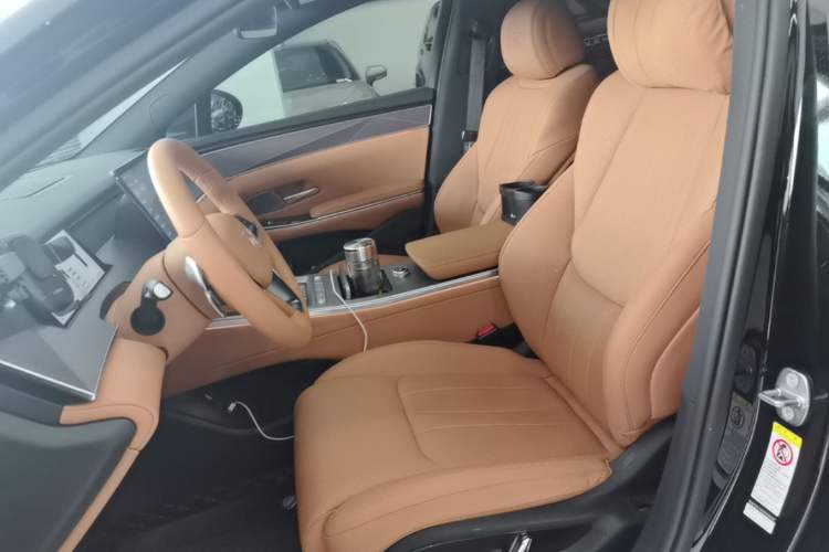 Used BYD Han L 2025 EV 701 km LiDAR Flagship Edition Left Front Seat