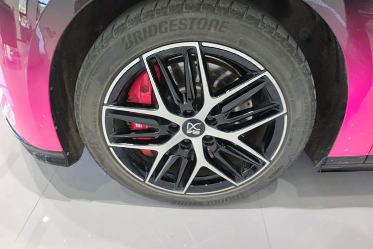 Used BYD Han L 2025 EV Four-Wheel Drive LiDAR Flagship Model Left Front Wheel Hub