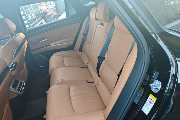 Used BYD Han L 2025 DM-p Four-Wheel-Drive LiDAR Flagship Model Left Rear Seat