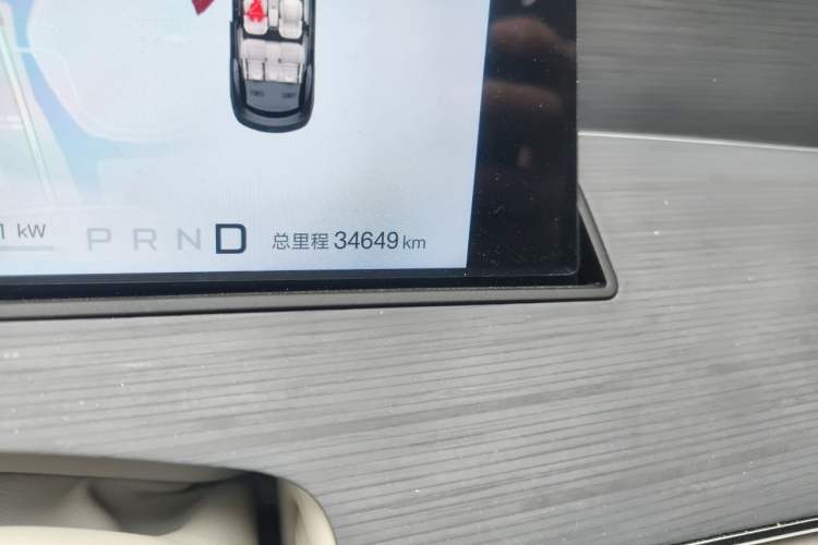 Used BYD Han L 2025 EV 701 km LiDAR Flagship Edition Odometer Close Up