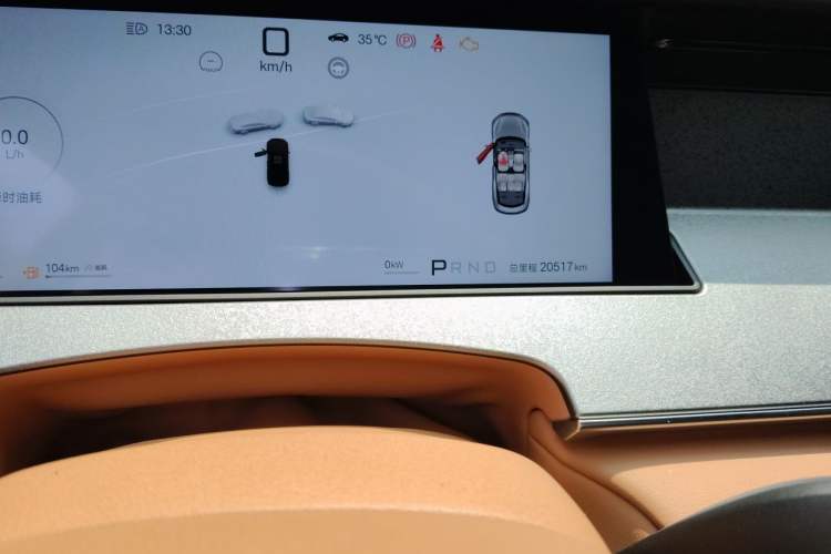 Used BYD Han L 2025 DM-i 200KM LiDAR Luxury Model Odometer Close Up