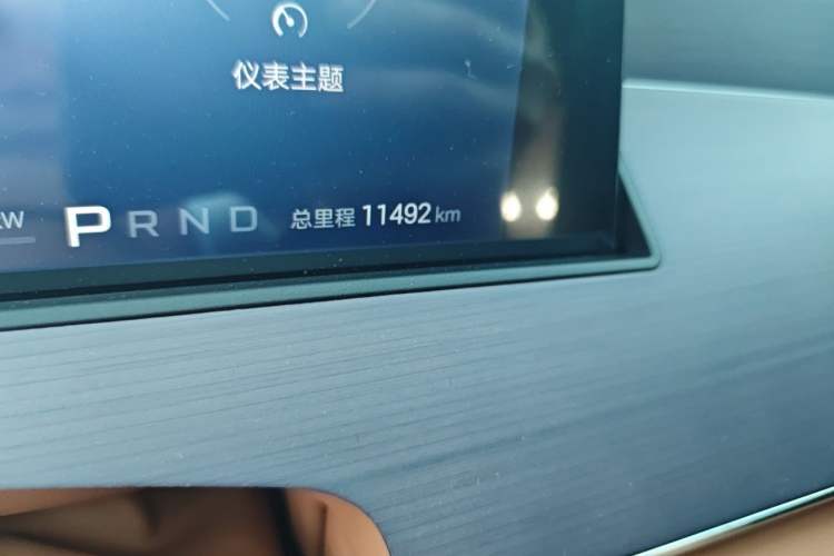 Used BYD Han L 2025 DM-p Four-Wheel-Drive LiDAR Flagship Model Odometer Close Up