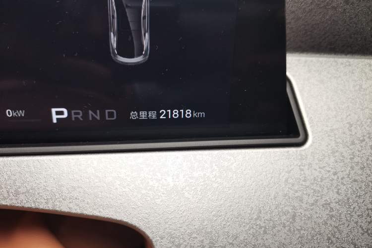 Used BYD Han L 2025 EV 701KM LiDAR Deluxe Edition Odometer Close Up
