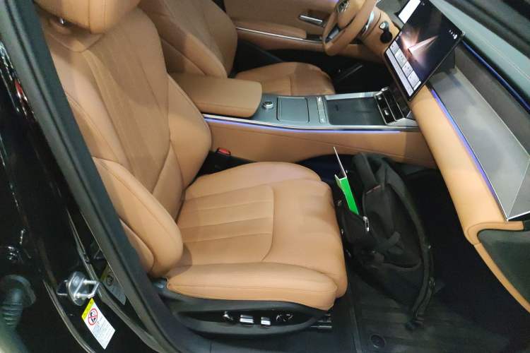 Used BYD Han L 2025 DM-p Four-Wheel-Drive LiDAR Flagship Model Right Front Seat
