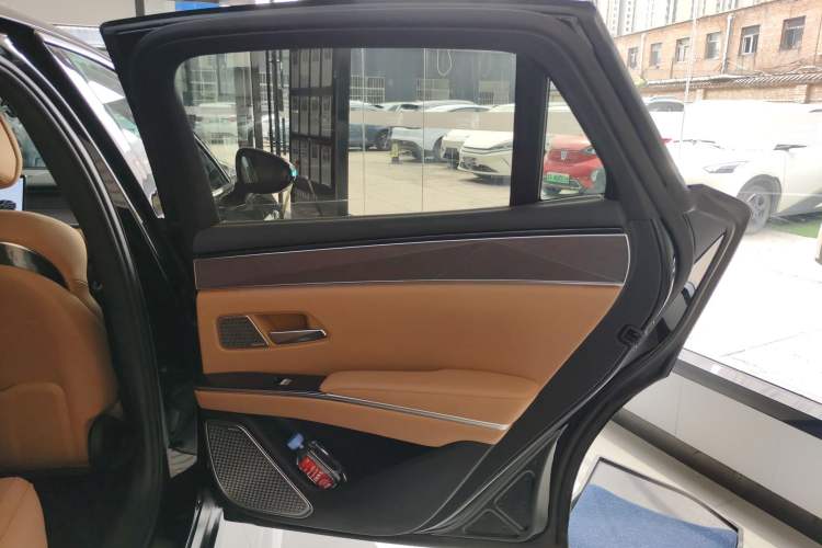 Used BYD Han L 2025 DM-p Four-Wheel-Drive LiDAR Flagship Model Right Rear Door Interior