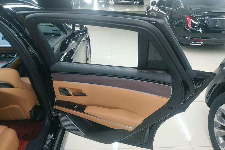 Used BYD Han L 2025 EV 701 km LiDAR Flagship Edition Right Rear Door Interior