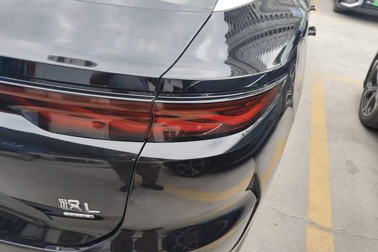 Used BYD Han L 2025 EV 701KM LiDAR Deluxe Edition Right Rear Taillight