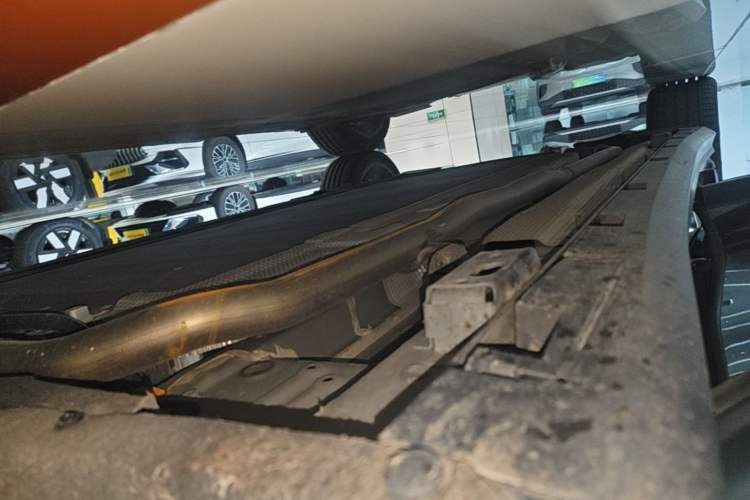 Used BYD Han L 2025 DM-i 200km LiDAR Flagship Model Right Side Sill