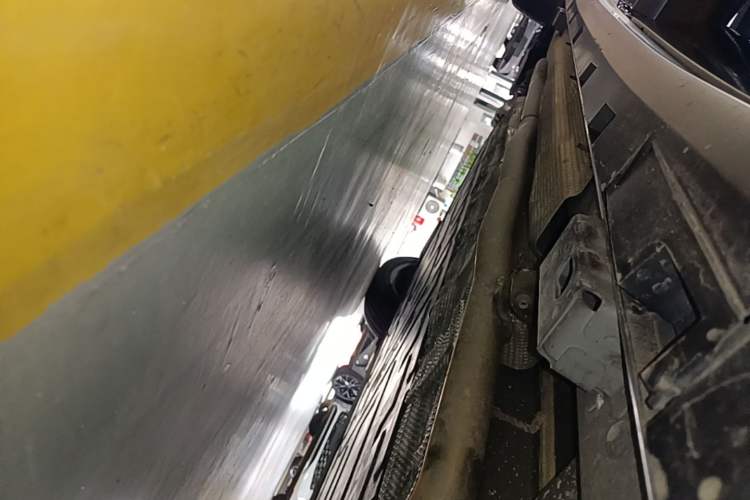 Used BYD Han L 2025 DM-i 200KM LiDAR Luxury Model Right Side Sill