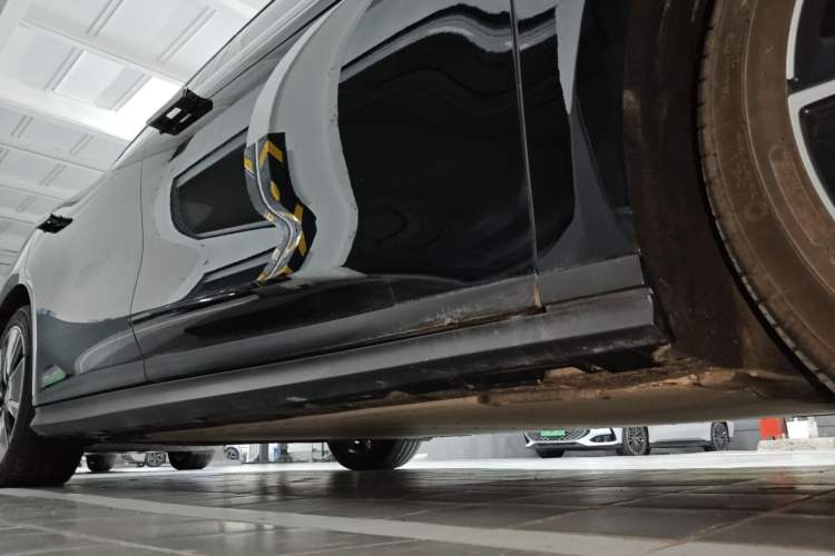 Used BYD Han L 2025 EV 701KM LiDAR Deluxe Edition Right Side Sill