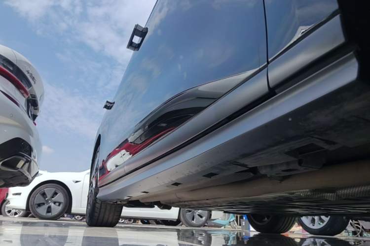 Used BYD Han L 2025 DM-i 200KM LiDAR Luxury Model Right Side Sill