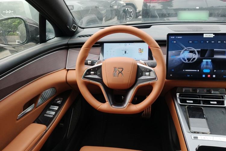 Used BYD Han L 2025 EV Four-Wheel Drive LiDAR Flagship Model Steering Wheel