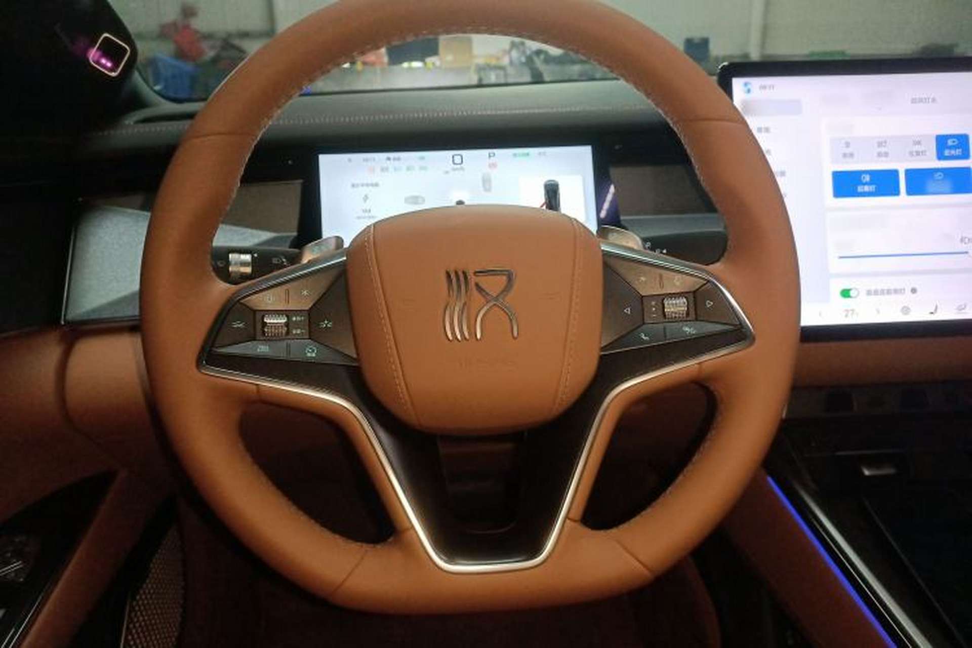 Used BYD Han L 2025 EV 701KM LiDAR Deluxe Edition Steering Wheel