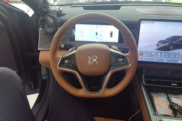 Used BYD Han L 2025 EV 701 km LiDAR Flagship Edition Steering Wheel