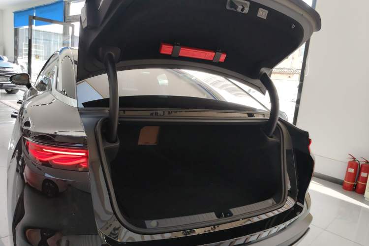 Used BYD Han L 2025 DM-p Four-Wheel-Drive LiDAR Flagship Model Trunk