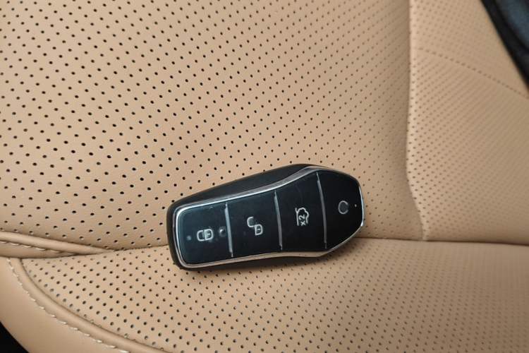 Used BYD Han L 2025 EV 701KM LiDAR Deluxe Edition Vehicle Key