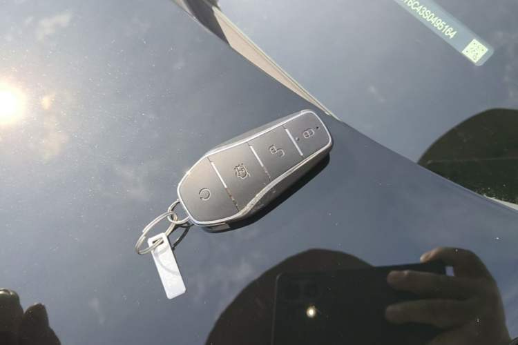 Used BYD Han L 2025 DM-i 200KM LiDAR Luxury Model Vehicle Key
