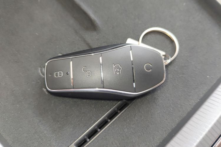Used BYD Han L 2025 DM-p Four-Wheel-Drive LiDAR Flagship Model Vehicle Key