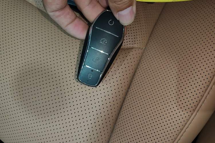 Used BYD Han L 2025 EV Four-Wheel Drive LiDAR Flagship Model Vehicle Key