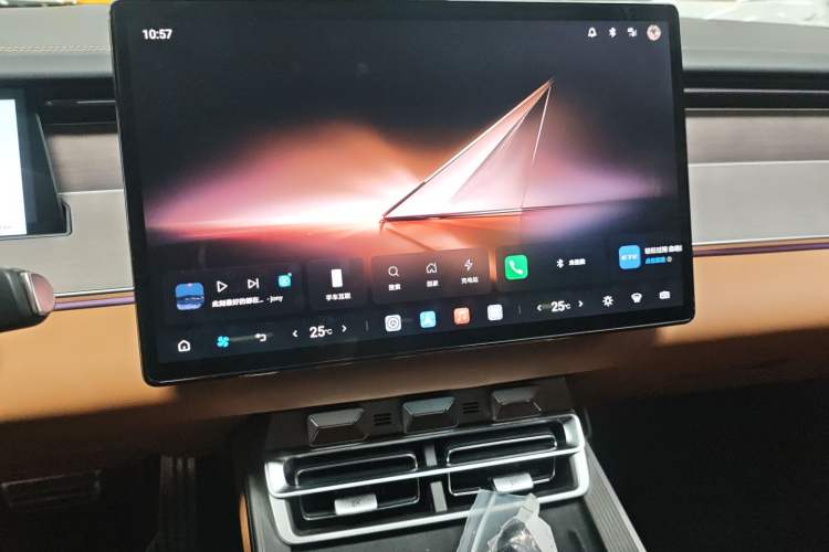 Used BYD Han L 2025 EV Four-Wheel Drive LiDAR Flagship Model Audio And AC Panel