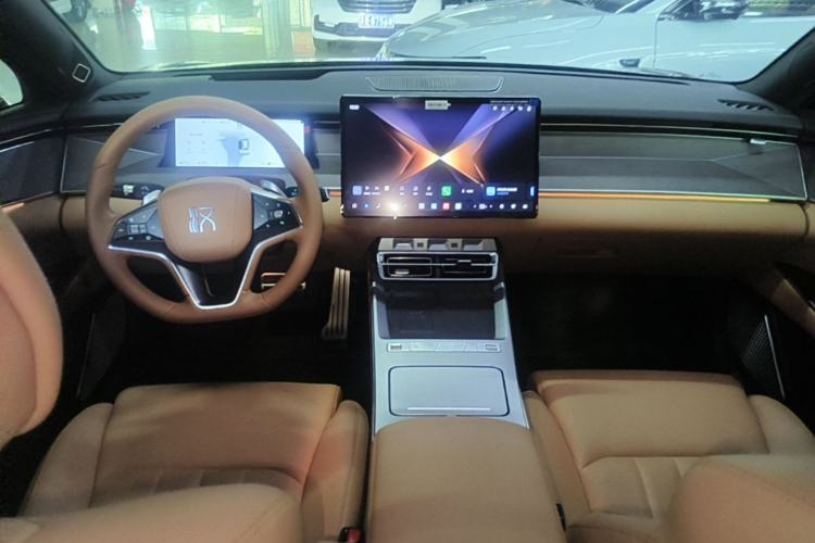 Used BYD Han L 2025 DM-p Four-Wheel-Drive LiDAR Flagship Model Center Console