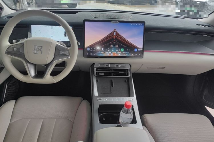 Used BYD Han L 2025 DM-i 200km LiDAR Flagship Model Center Console
