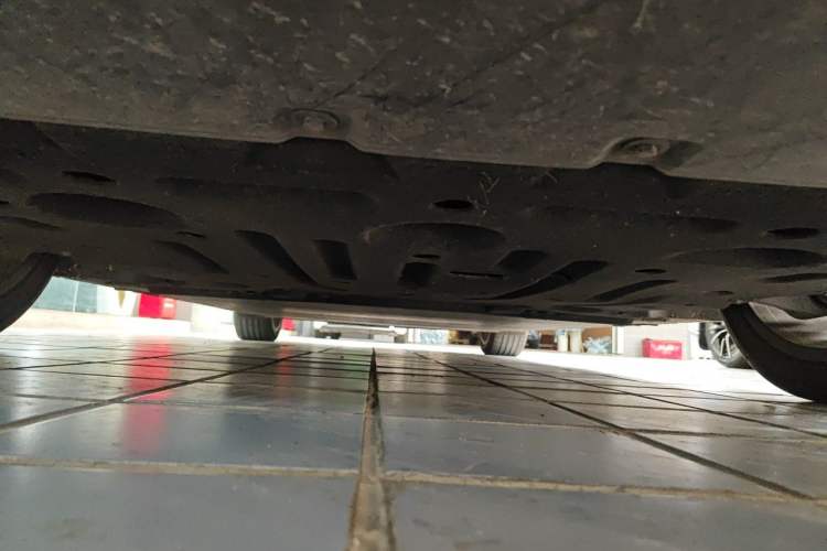 Used BYD Han L 2025 EV Four-Wheel Drive LiDAR Flagship Model Chassis Front
