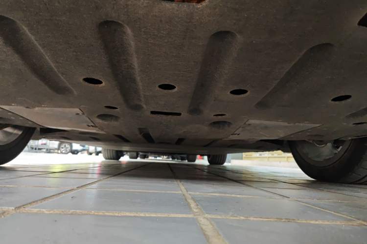 Used BYD Han L 2025 EV Four-Wheel Drive LiDAR Flagship Model Chassis Rear