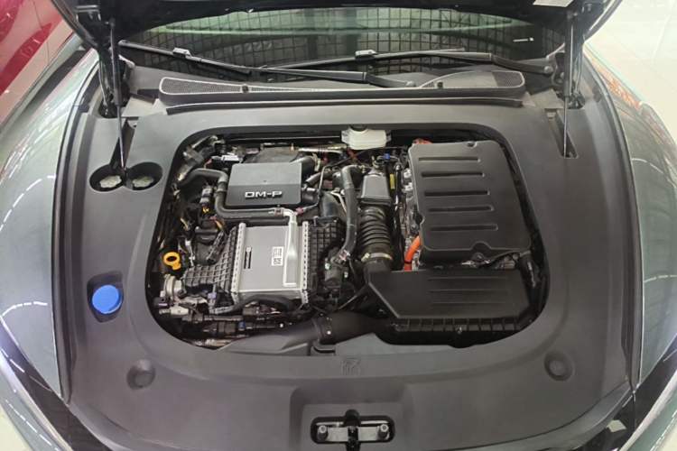 Used BYD Han L 2025 DM-p Four-Wheel-Drive LiDAR Flagship Model Engine Bay