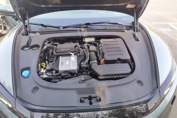 Used BYD Han L 2025 DM-i 200km LiDAR Flagship Model Engine Bay