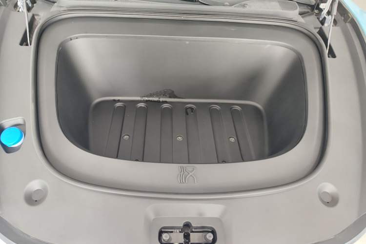 Used BYD Han L 2025 EV Four-Wheel Drive LiDAR Flagship Model Engine Bay