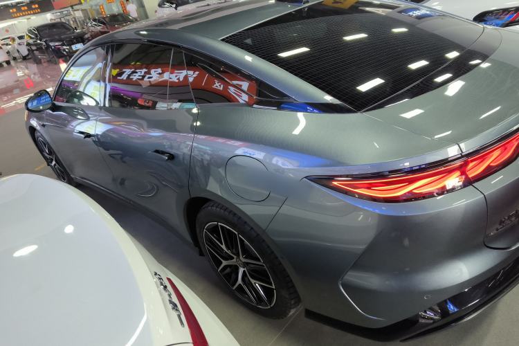 Used BYD Han L 2025 DM-p Four-Wheel-Drive LiDAR Flagship Model Exterior 3