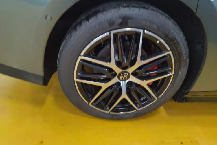 Used BYD Han L 2025 DM-p Four-Wheel-Drive LiDAR Flagship Model Exterior 8