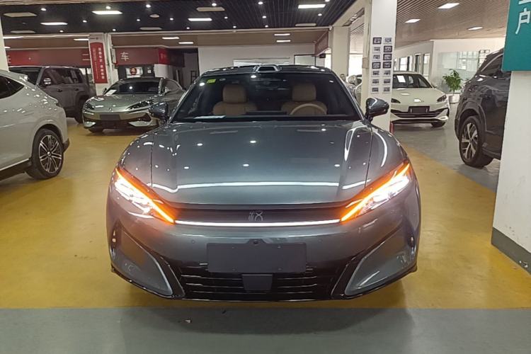 Used BYD Han L 2025 EV 701KM LiDAR Deluxe Edition Front