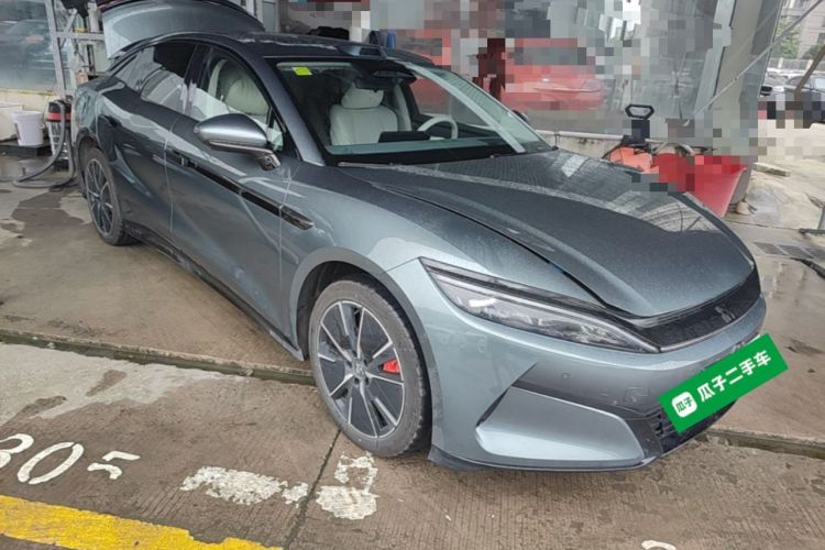 Used BYD Han L 2025 DM-i 200km LiDAR Flagship Model Front Right 45 Deg