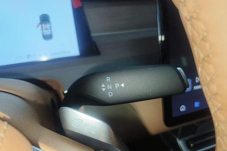Used BYD Han L 2025 DM-p Four-Wheel-Drive LiDAR Flagship Model Gear Lever