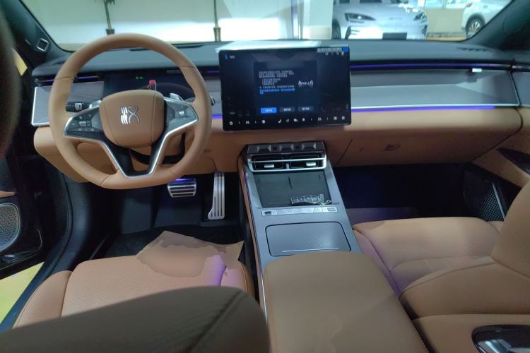 Used BYD Han L 2025 DM-p Four-Wheel-Drive LiDAR Flagship Model Interior 2