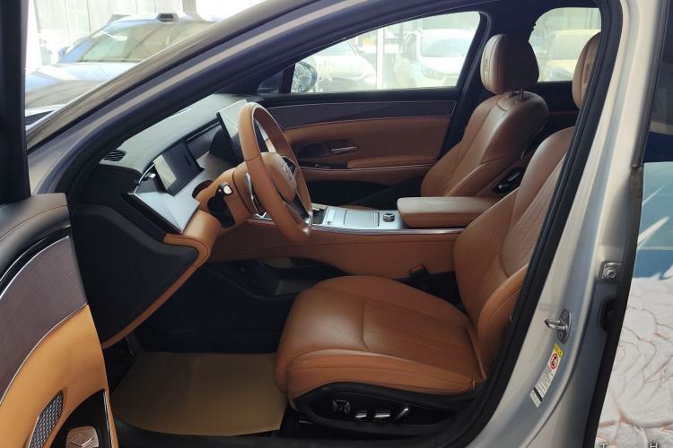 Used BYD Han L 2025 EV Four-Wheel Drive LiDAR Flagship Model Interior 3