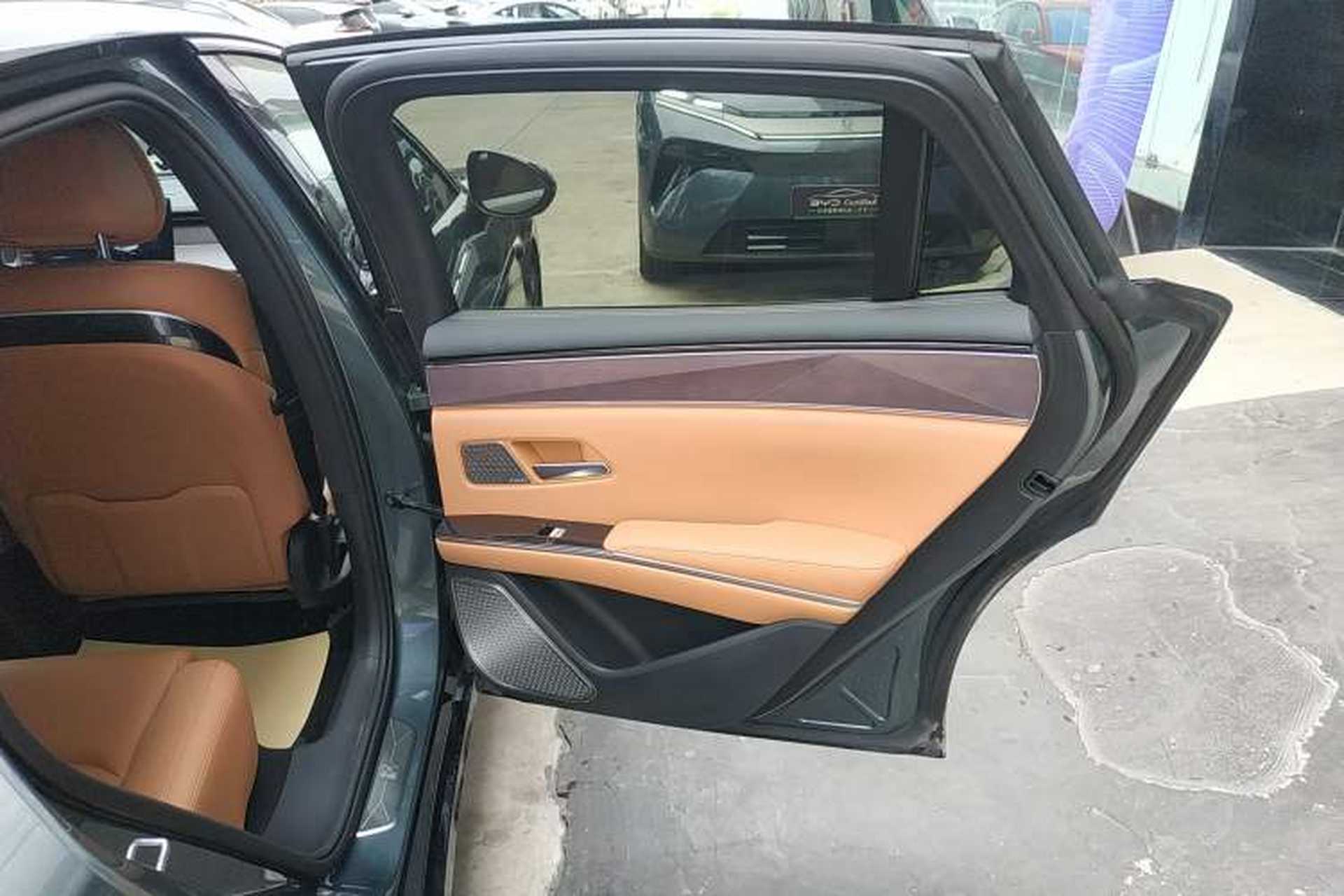 Used BYD Han L 2025 DM-p Four-Wheel-Drive LiDAR Flagship Model Interior 3