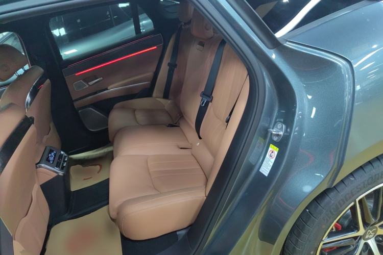 Used BYD Han L 2025 DM-p Four-Wheel-Drive LiDAR Flagship Model Interior 4