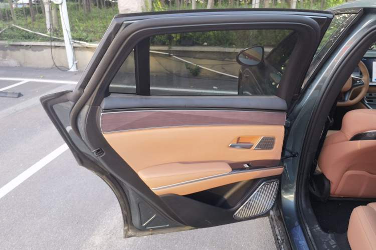 Used BYD Han L 2025 DM-i 200km LiDAR Flagship Model Interior 8