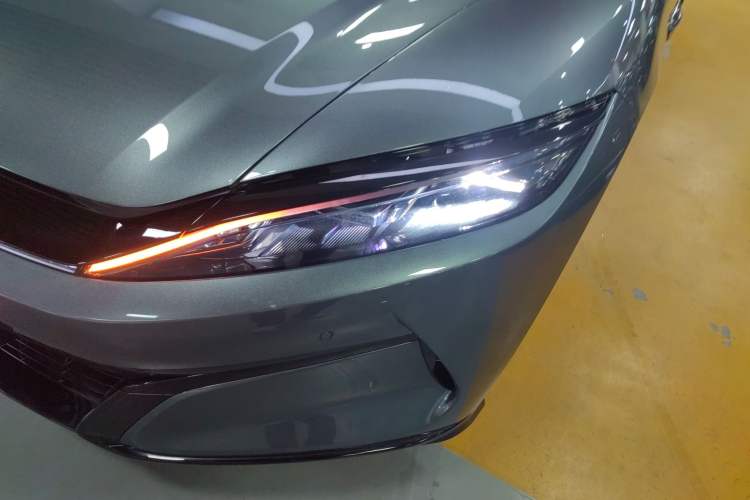 Used BYD Han L 2025 DM-p Four-Wheel-Drive LiDAR Flagship Model Left Front Headlight