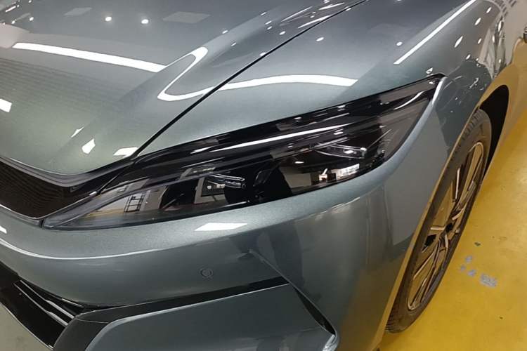 Used BYD Han L 2025 EV 701KM LiDAR Deluxe Edition Left Front Headlight