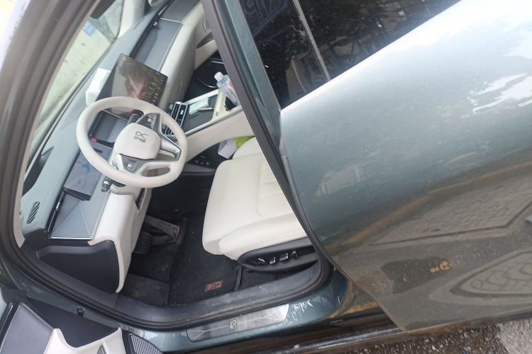 Used BYD Han L 2025 EV 701 km LiDAR Flagship Edition Left Front Seat