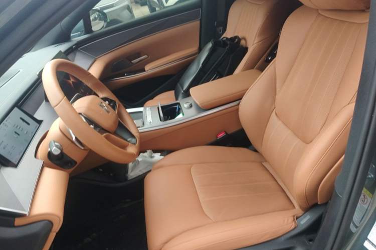 Used BYD Han L 2025 DM-p Four-Wheel-Drive LiDAR Flagship Model Left Front Seat