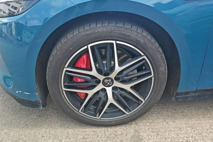 Used BYD Han L 2025 EV Four-Wheel Drive LiDAR Flagship Model Left Front Wheel Hub
