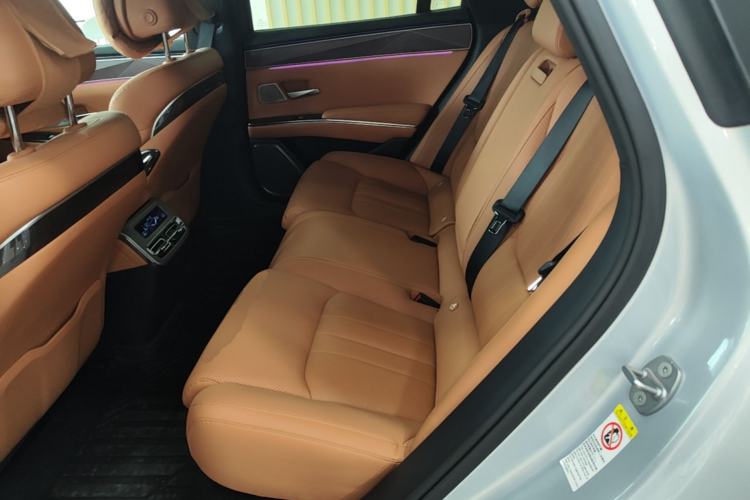 Used BYD Han L 2025 EV Four-Wheel Drive LiDAR Flagship Model Left Rear Seat