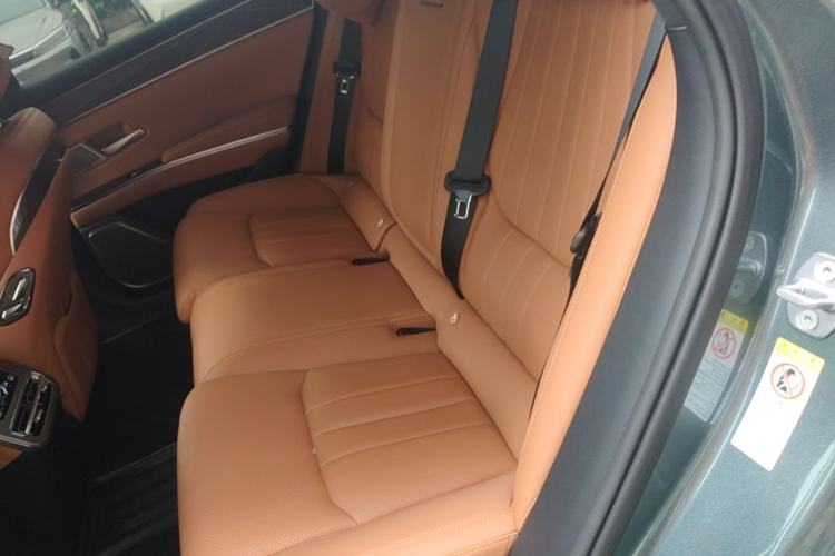 Used BYD Han L 2025 DM-p Four-Wheel-Drive LiDAR Flagship Model Left Rear Seat
