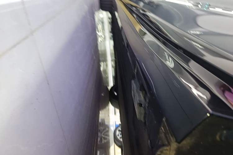 Used BYD Han L 2025 DM-p Four-Wheel-Drive LiDAR Flagship Model Left Side Sill
